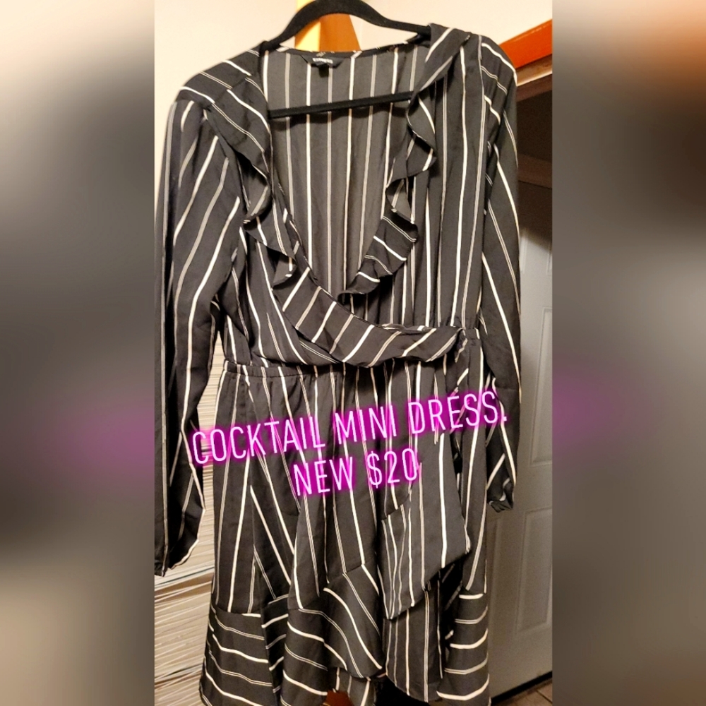 Mini Dresses - image 1